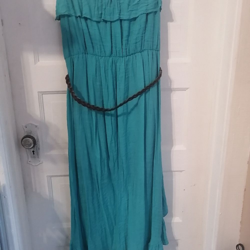 Dress - Picture 2 of 2